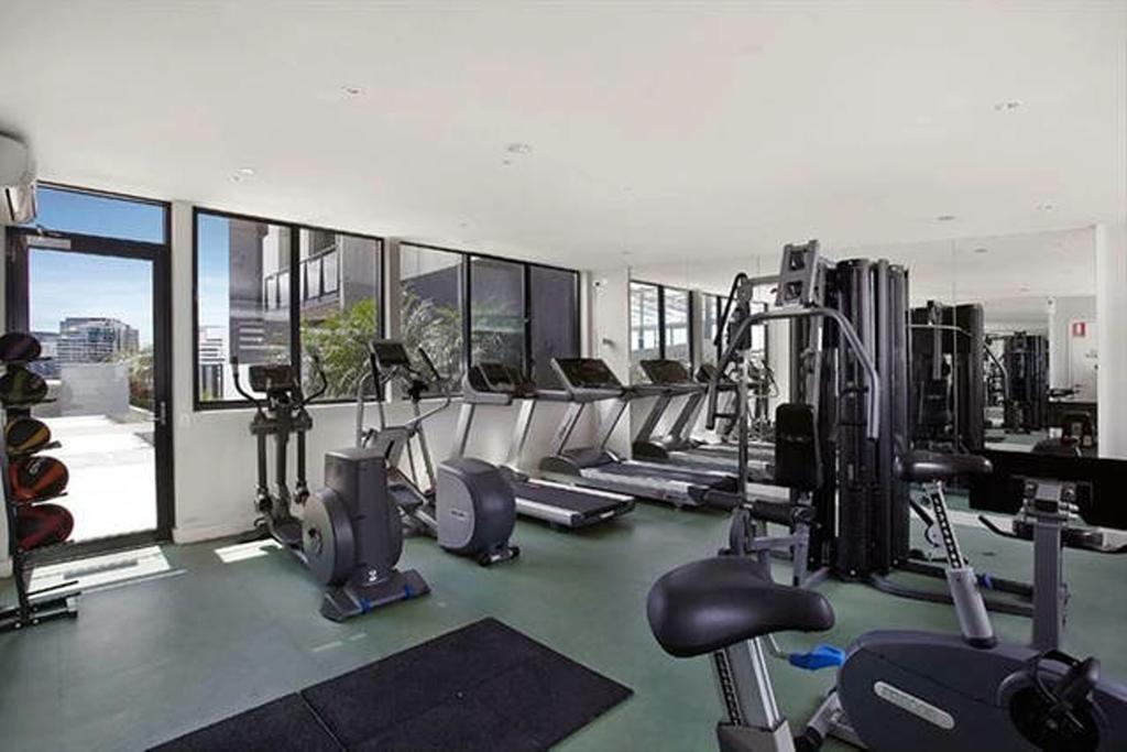 Mj Shortstay Whiteman St Apartment Melbourne Exteriör bild